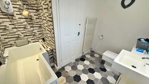 Photo 1- click for photo gallery